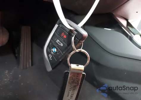 2022 BMW 228 Gran Coupe I xDrive z USA, uszkodzony, nr VIN WBA73AK04N7K37403